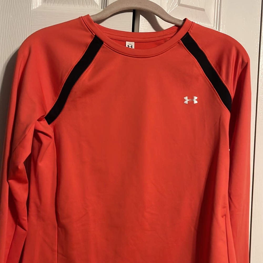 NWOT Under Armour Cold Gear shirt in orange size Small